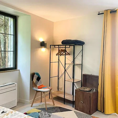 Climatise, 2 Pax, Massif Des 3 Pignons, Foret De Fontainebleau France Holiday home Le Vaudoue